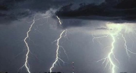 إنذارات بوجود سحب رعدية في 4 مناطق بالمملكة