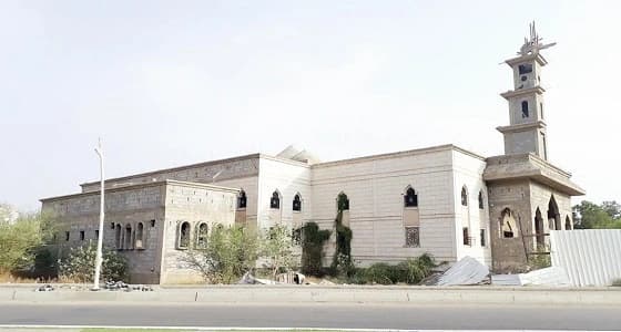 جامع لم يكتمل منذ 8 سنوات وأهالي " ضمد " يحتجون