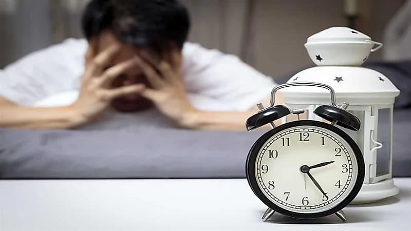 قلة النوم المنتظمة قد تتسبب في انسداد الأوعية الدموية بالساقين