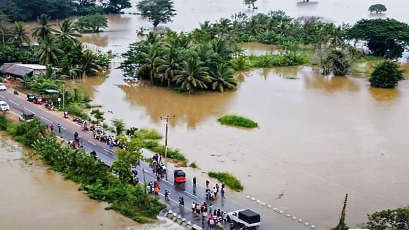 فيتنام تجلي الآلاف وتغلق المطارات مع اقتراب الإعصار "بوالوي"
