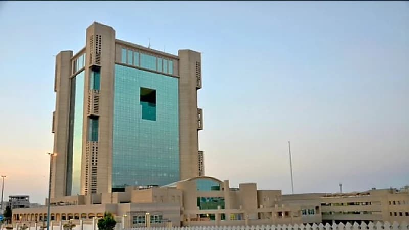 أمانة جدة تغلق 10 مقاه مخالفة