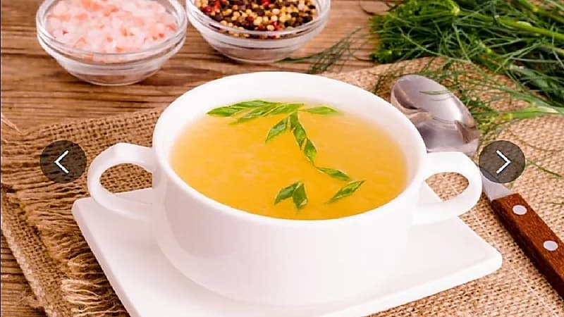 اختصاصية تغذية تحذر من أضرار حمية السوائل