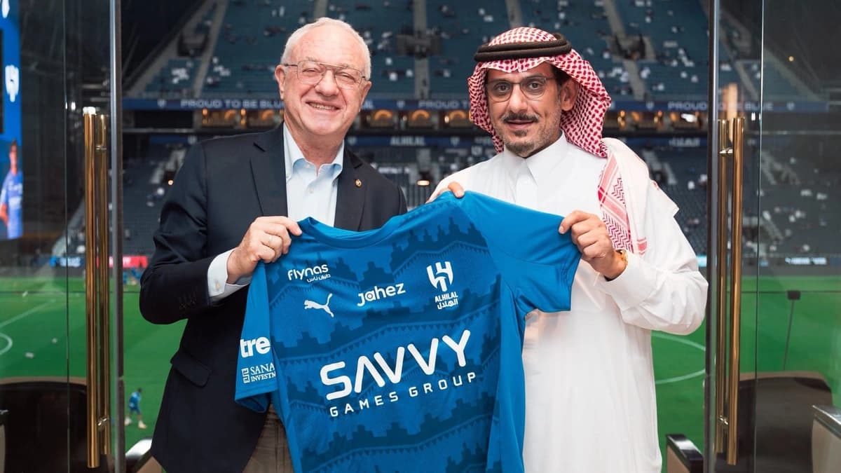 الأمير نواف بن سعد يلتقي وزير خارجية الأوروغواي .. صور