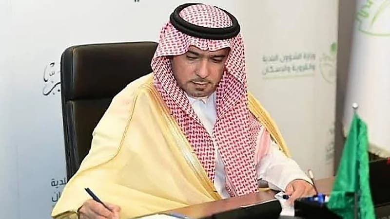 الحقيل: الهبات العقارية تسير في نطاقها الطبيعي.. فيديو