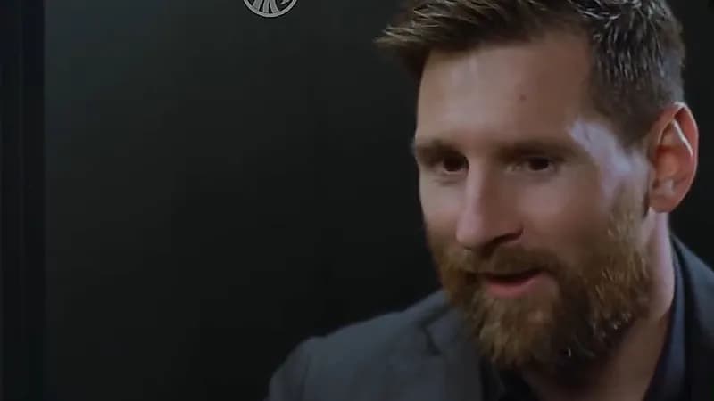 ميسي : أفتقد حياتي في برشلونة كثيرا .. فيديو