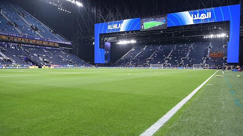 المملكة أرينا بعد التجديد: أرضية عشبية تُعد من الأفضل في المملكة .. فيديو وصور