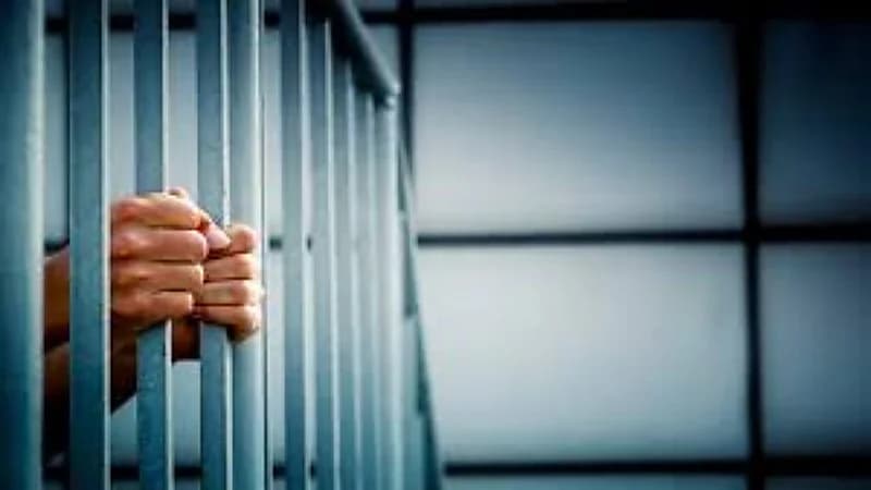  الحبس المؤبد لأم عذبت ابنتها وحجزت جثتها 5 أعوام 
