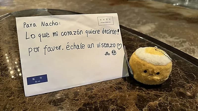 هدايا ورسائل عاطفية تحاصر ناتشو في هونغ كونغ