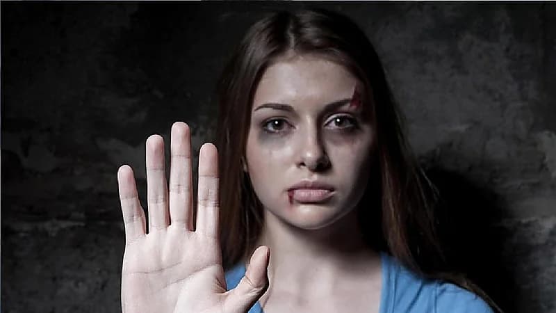 بالفيديو .."استشاري": 4 أنواع للعنف ضد السيدات من شريك الحياة