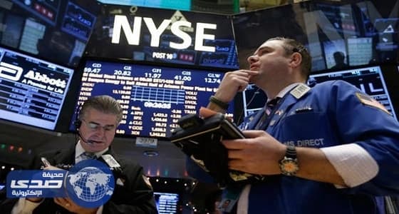 " وول ستريت " تغلق منخفضة بعد تهديد ترامب بإغلاق الحكومة
