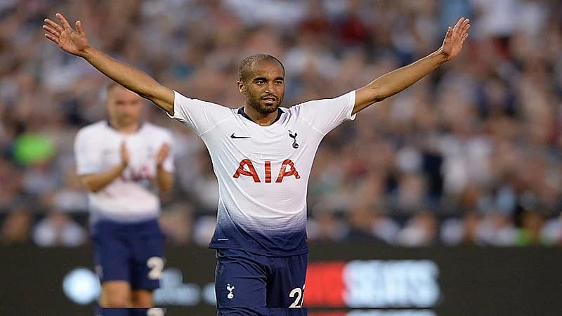 توتنهام يحدد 25 مليون يورو للتنازل عن لوكاس مورا