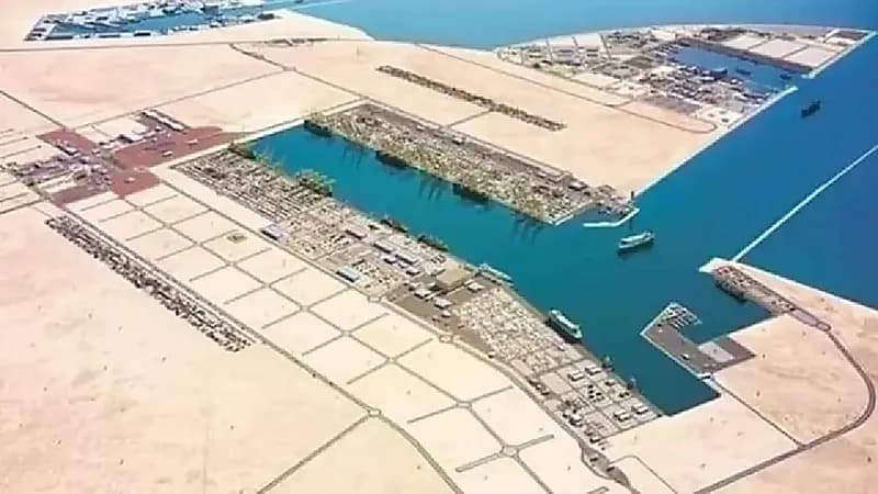 بيان أمريكي فرنسي بريطاني يدين هجوم مليشيا الحوثي على ميناء قنا اليمني