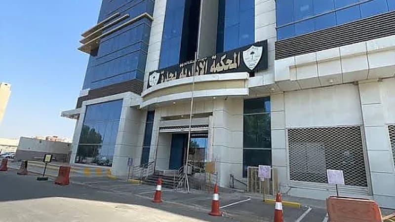 قرار بإلزام أكاديمي بسداد أتعاب محاماة بعد تنازله عن دعواه ضد جامعة