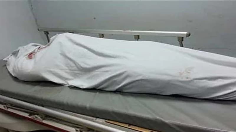 امرأة تقتل زوجها بمساعدة عشيقها بعدما ضبطهما في وضع مُخِل