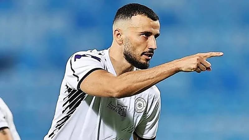 المغربي رومان سايس يرحل عن الشباب الموسم المقبل