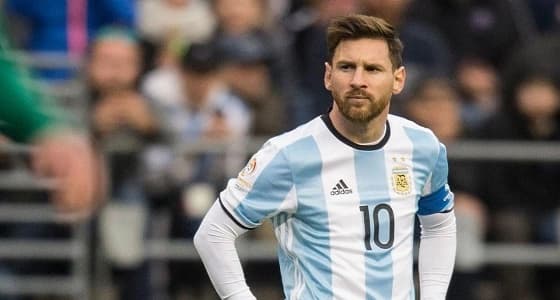 رئيس الاتحاد الأرجنتيني يطالب ميسي بأمر غريب