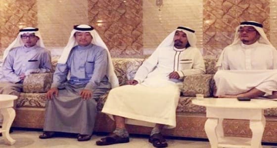 شاهد يابانيون بالزي السعودي