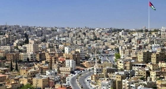 شاب أردني ينقذ سعودية بعد تعرضها لحادث تصادم