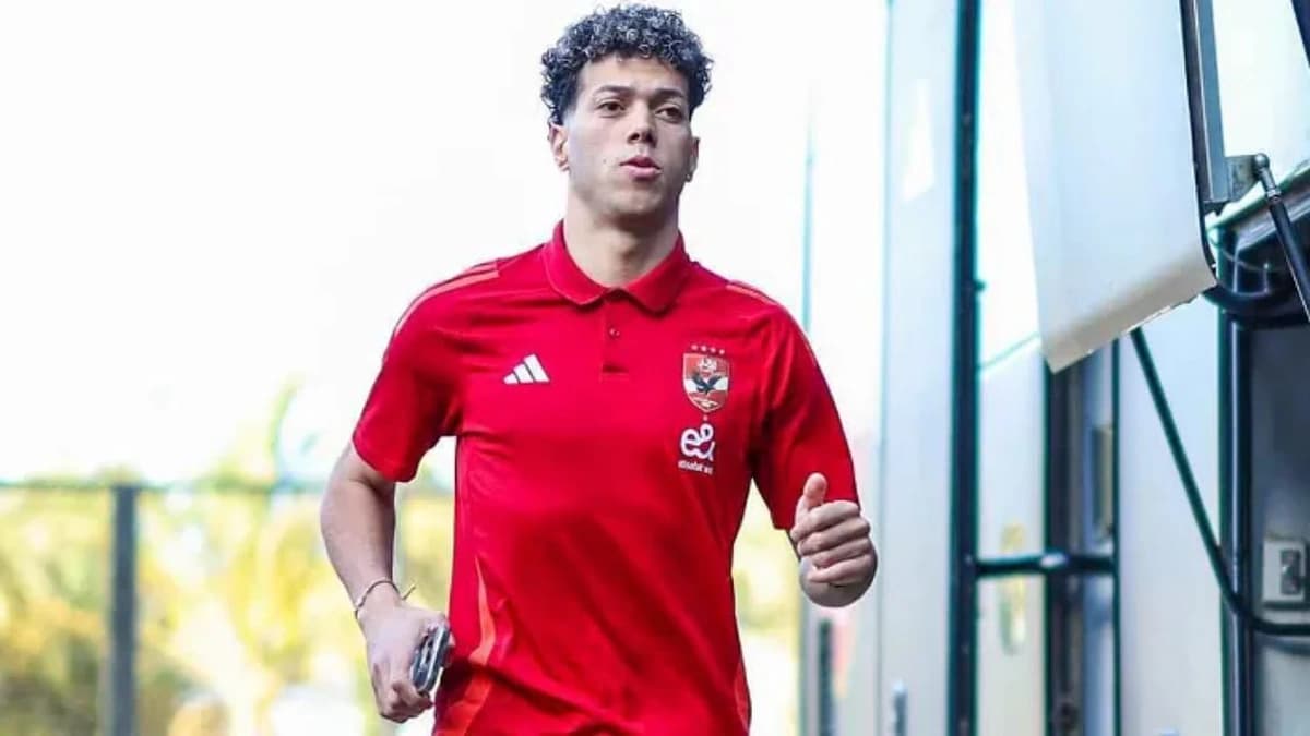 إمام عاشور يلوح بالرحيل عن الأهلي المصري ويطلب عروضًا خارجية