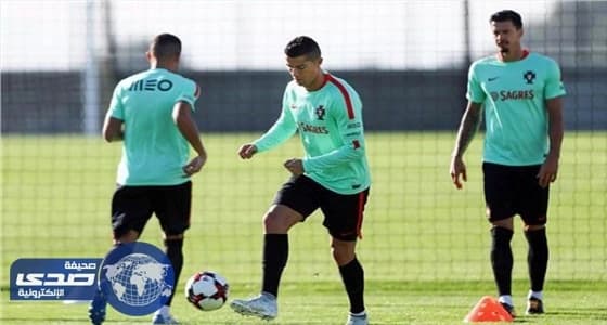 بعثة منتخب البرتغال تغادر إلى أندورا بطائرة عسكرية
