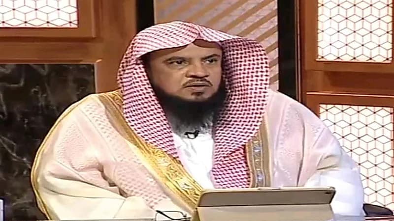 الشيخ السبر يوضح حكم وضع صور فوتوغرافية للحيوانات أو الطيور بالمجلس