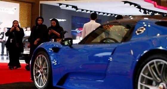 إقبال نسائي غير مسبوق على معرض السيارات الدولي بجدة