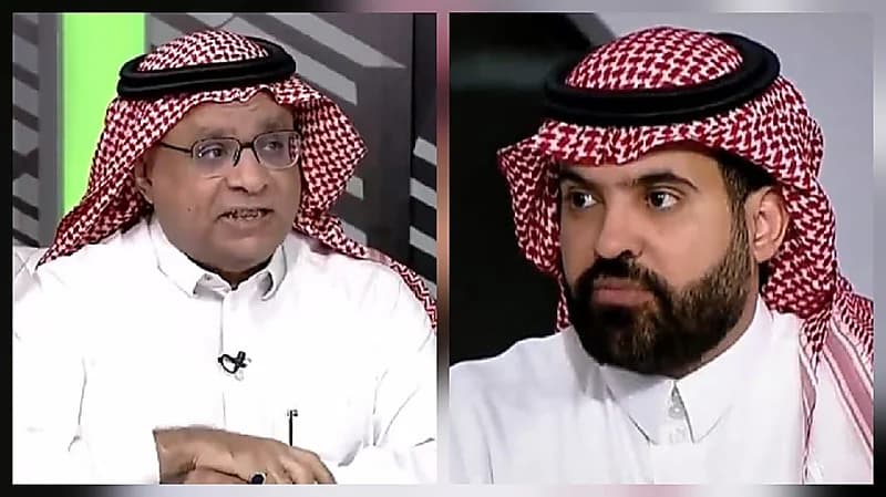 الحنيان يهدي الصرامي بعد رهان فوز الهلال على السيتي.. فيديو