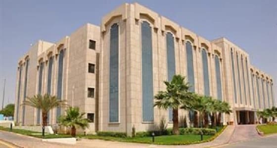 توجيه عمداء الكليات باستمرار صرف بدلات أعضاء هيئة التدريس المتعاقدين بالجامعات