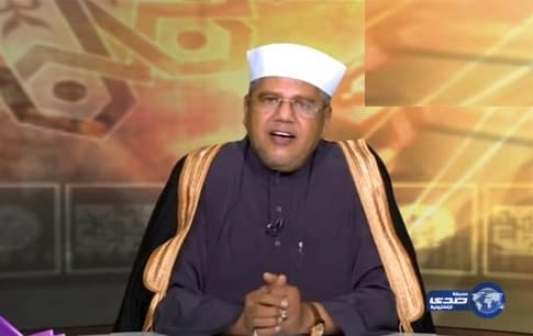 بالفيديو - متصلة تفاجىء داعية مصري بما تطلبه والدتها المُسنة