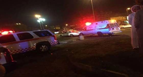بالصور..وفاة وإصابة 7 أشخاص اثر انقلاب مركبة امام مطعم الرياض