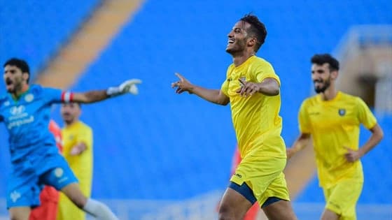 " هزازي " يتطلع لتمثيل الأخضر في مونديال روسيا