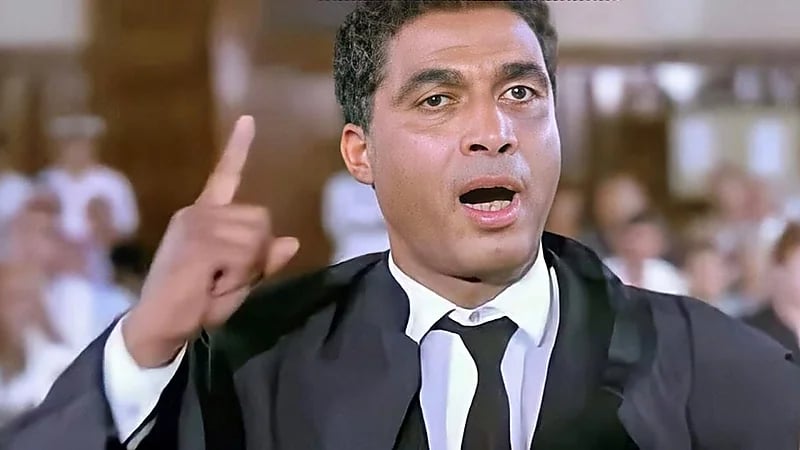 شقيقة أحمد زكي توضح سر رفض والدتها الإقامة مع شقيقها