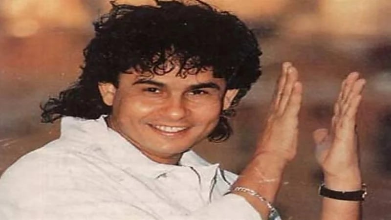 الموت يغيب الفنان علي حميدة صاحب أغنية " لولاكي " بعد صراع مع المرض 