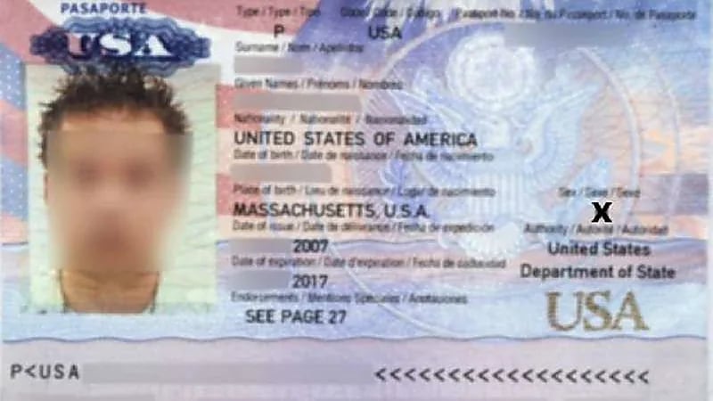 إصدار أول جواز سفر لا يحدد جنس حامله