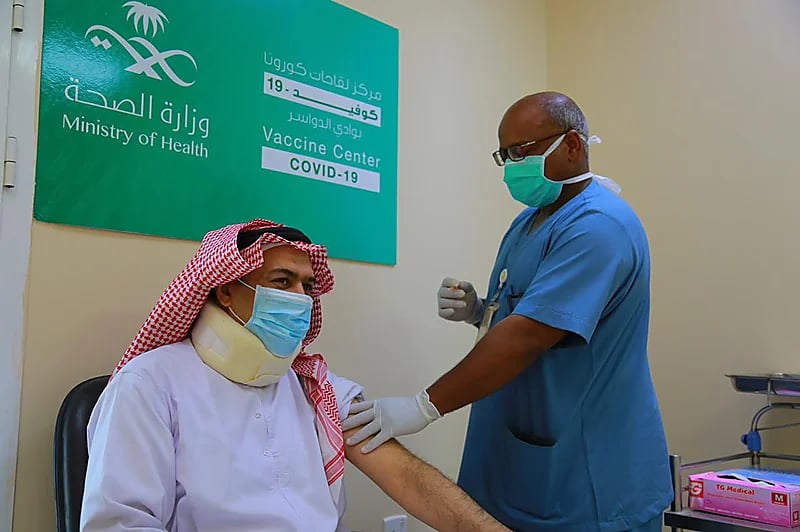 بالفيديو .. حقيقة المقطع المتداول لطائرة مدنية أثناء عاصفة رملية بالرياض