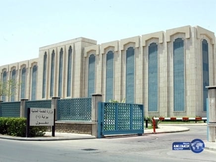 الخدمة المدنية تدعو 196متقدم على الوظائف الهندسية لاستكمال إجراءات ترشيحهم