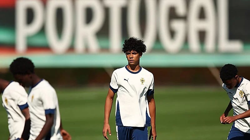 نجل رونالدو يقترب من خلافة والده في ريال مدريد