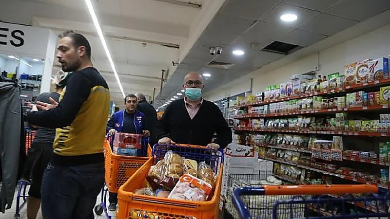 الغلاء يغرق اللبنانيين..أسعار خيالية لـ "العدس" و"الفول"