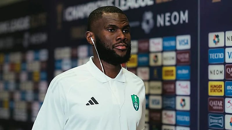 الأهلي يترك الباب مفتوحًا لرحيل كيسيه في الميركاتو الصيفي