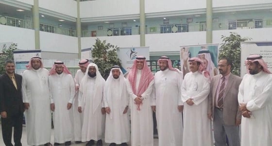 بالصور.. " العيسى " يتابع سير الاختبارات بالمدارس