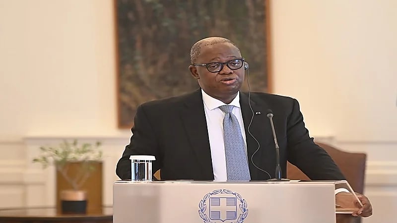 وفاة وزير خارجية ‎إفريقي خلال اجتماع لمجلس الوزراء