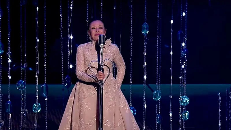 ظهور مفاجئ لـ نجاة الصغيرة بالرياض بعد سنوات من الغياب .. فيديو