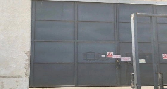 بالصور.. إغلاق 10 منشآت مخالفة لاشتراطات البلدية بشرق الدمام