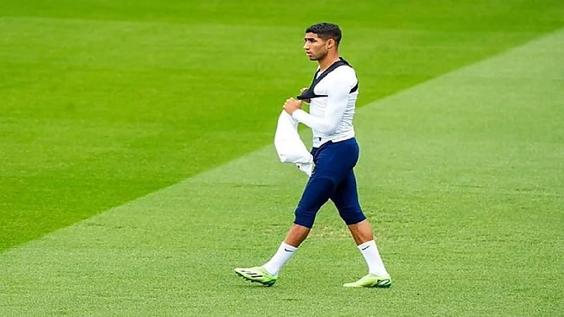 التحقيق مع أشرف حكيمي بتهمة الاغتصاب