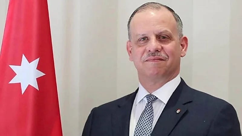 الأمير فيصل بن الحسين يؤدي اليمين نائبا لملك الأردن