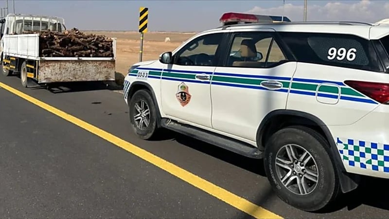 ضبط مخالفًا لنظام البيئة بالجوف