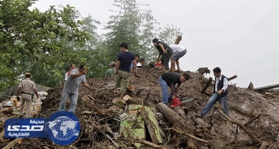 انهيارات أرضية تحاصر آلاف الهندوسيين في الهند