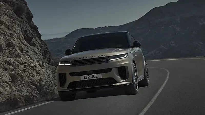 رينج روفر ترفع الستار عن سبورت SV موديل 2024 .. صور