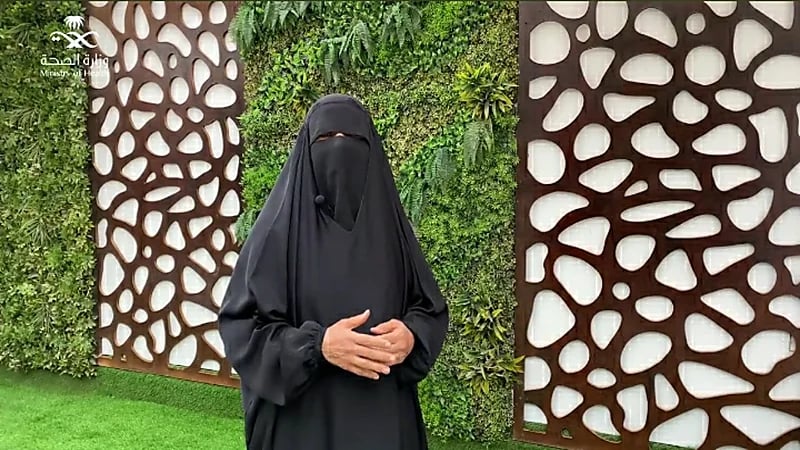 بالفيديو.. مواطنة تحكي قصة عملها بالتمريض 40 عامًا بالجوف