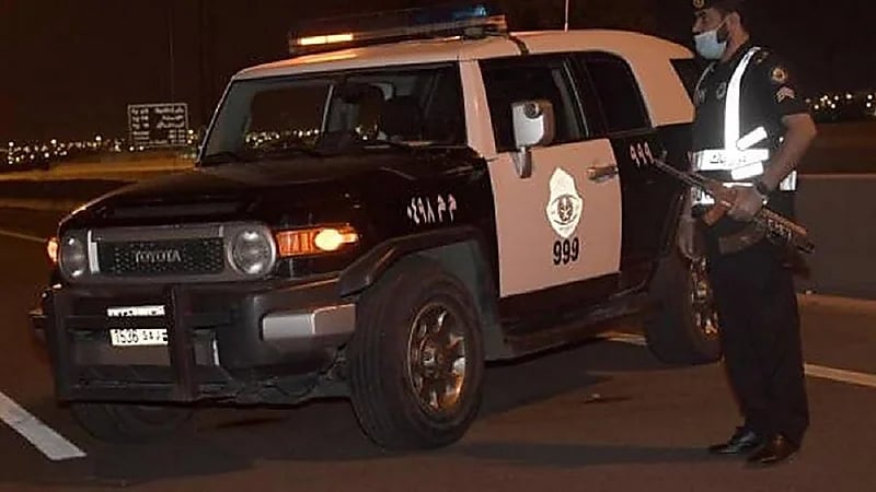 أمن الطرق لـ قائدي المركبات: احذروا السيول المنقولة على طريق تبوك - حائل